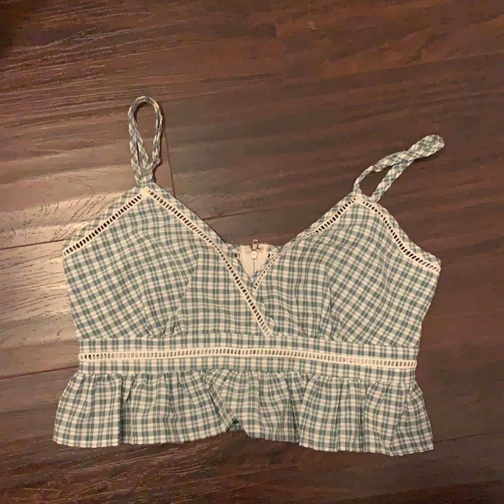 Lulu’s Green Gingham print crop top